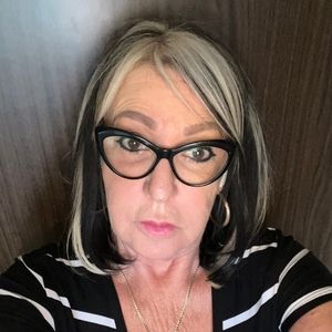 Meet your Posher, Debbie